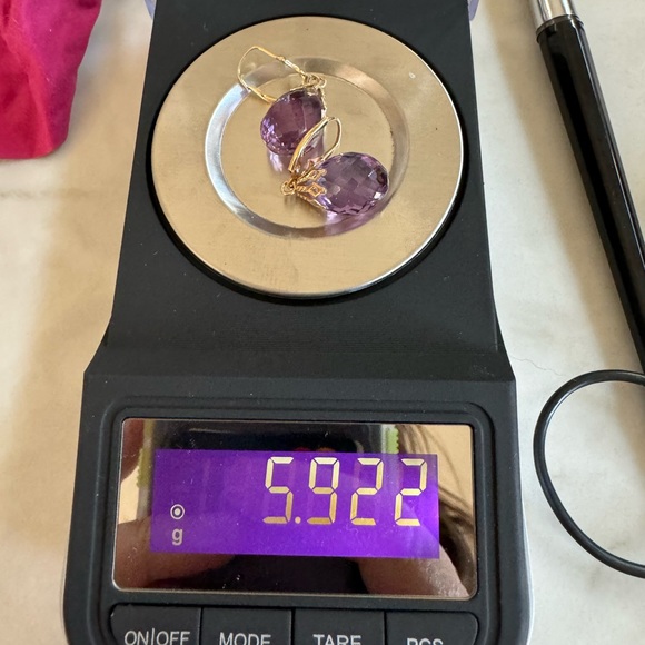 14KT YG Amethyst briolette earrings. - Picture 5 of 5